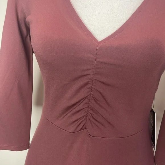 Express Mauve V Neck Ruched Knit Dress. XS - Picture 5 of 10